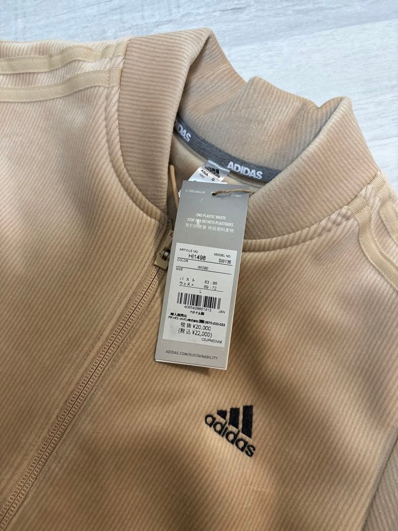 新品　Lサイズ　アディダスゴルフウェア　コーデュロイセットアップ上下　ベージュ