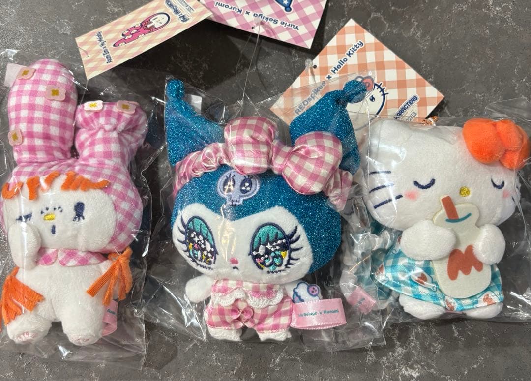 胸きゅん展 x サンリオ　ぬいぐるみキーホルダー　キティ　クロミ　マイメロ