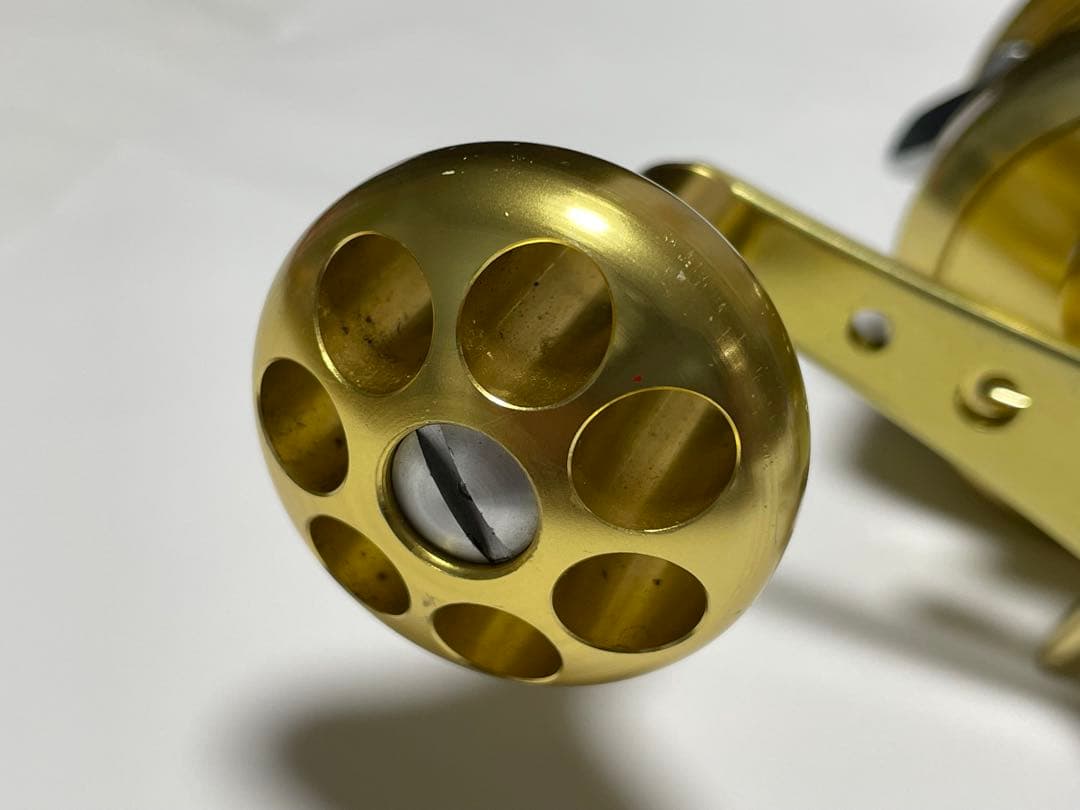 ダイワ　ミリオネア CV-Z 100SFR ＋パワーハンドルノブ