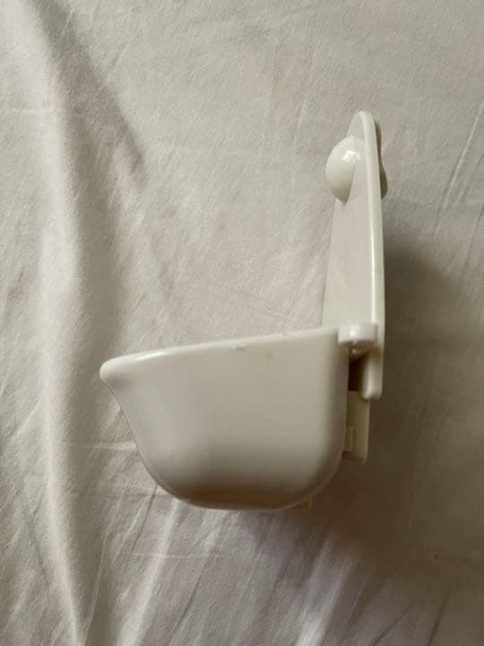 うさぎ　餌　うさぎ餌入れ　チンチラデグー モルモット 餌入れ小動物用