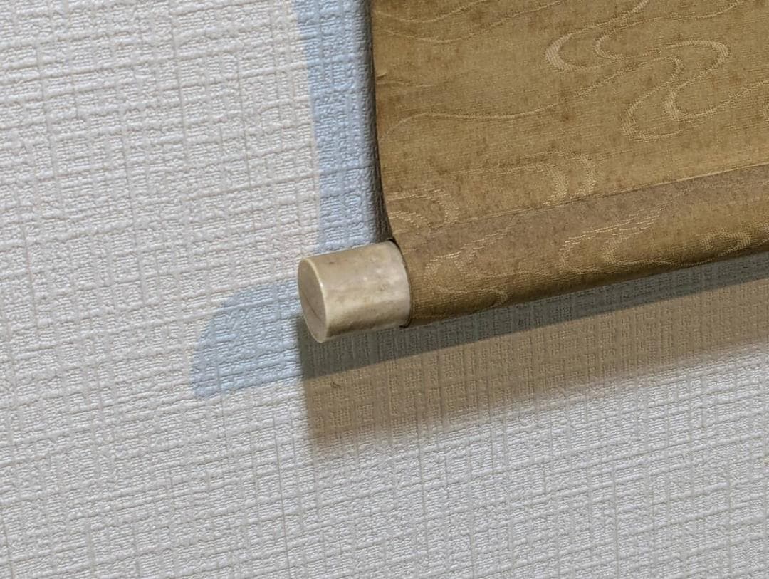 【真作】掛軸　漢詩入り山水画　淡彩の詩情画　水辺の静けさを描いた一幅　T139