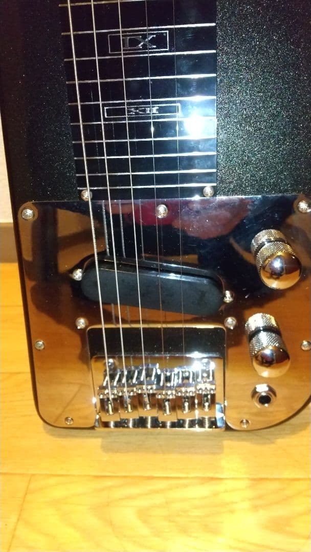 早い者勝ち！！Rogueラップスチールギター