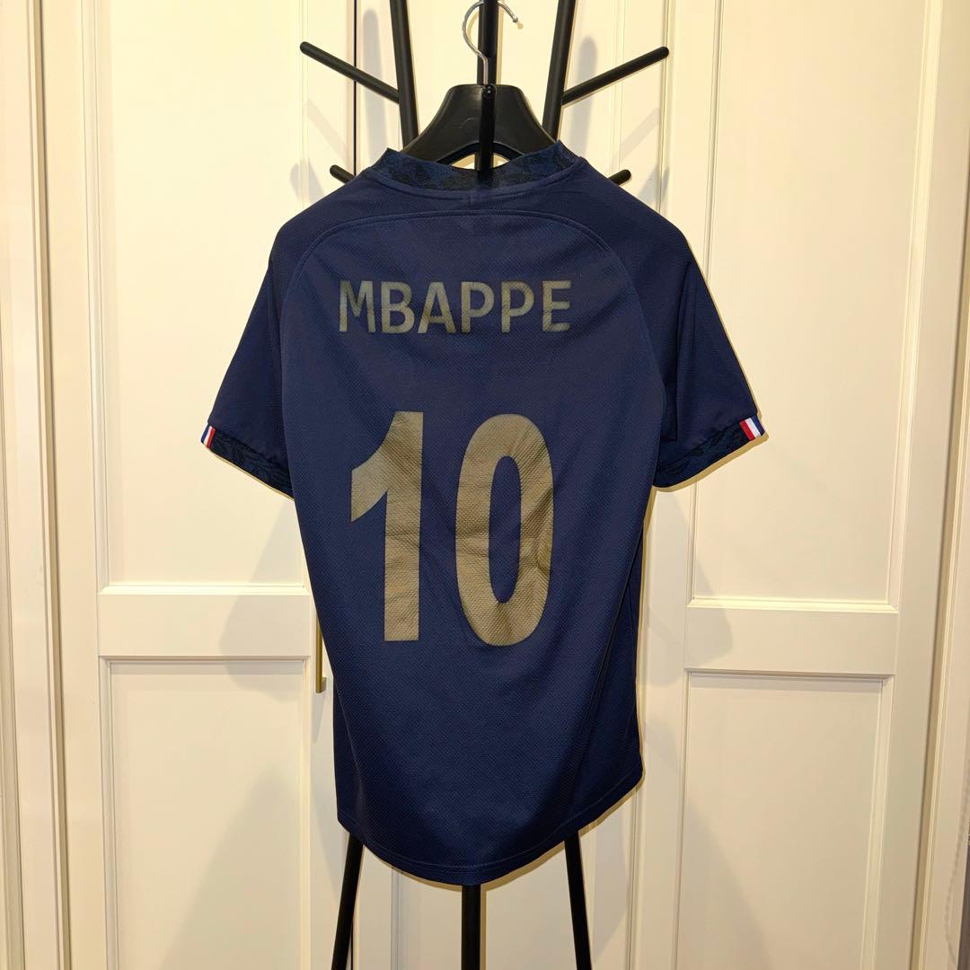 フランス代表 MBAPPE 10 ネイビーシャツ　サッカー　Tシャツ　Sサイズ