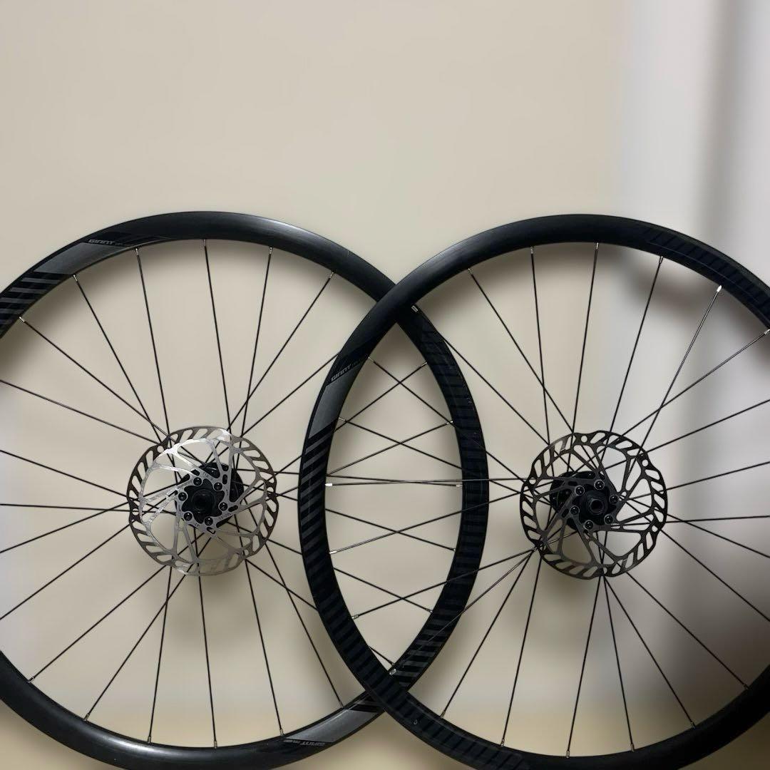 GIANT ジャイアント SR-2 700c ディスクブレーキ用