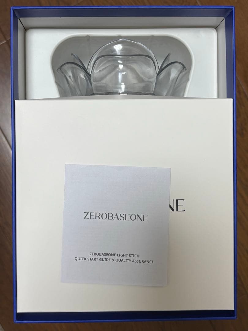 ZEROBASONE ペンライト (おまけトレカ付き)