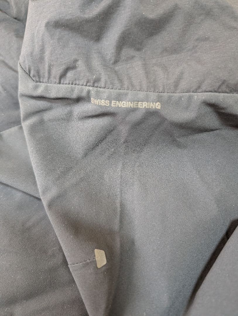 On ブラック アウター　XL