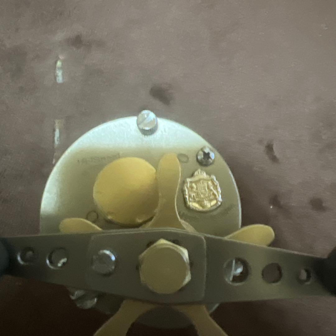 アブ アルシアSX3600C ULTRA MAG ベイトリール