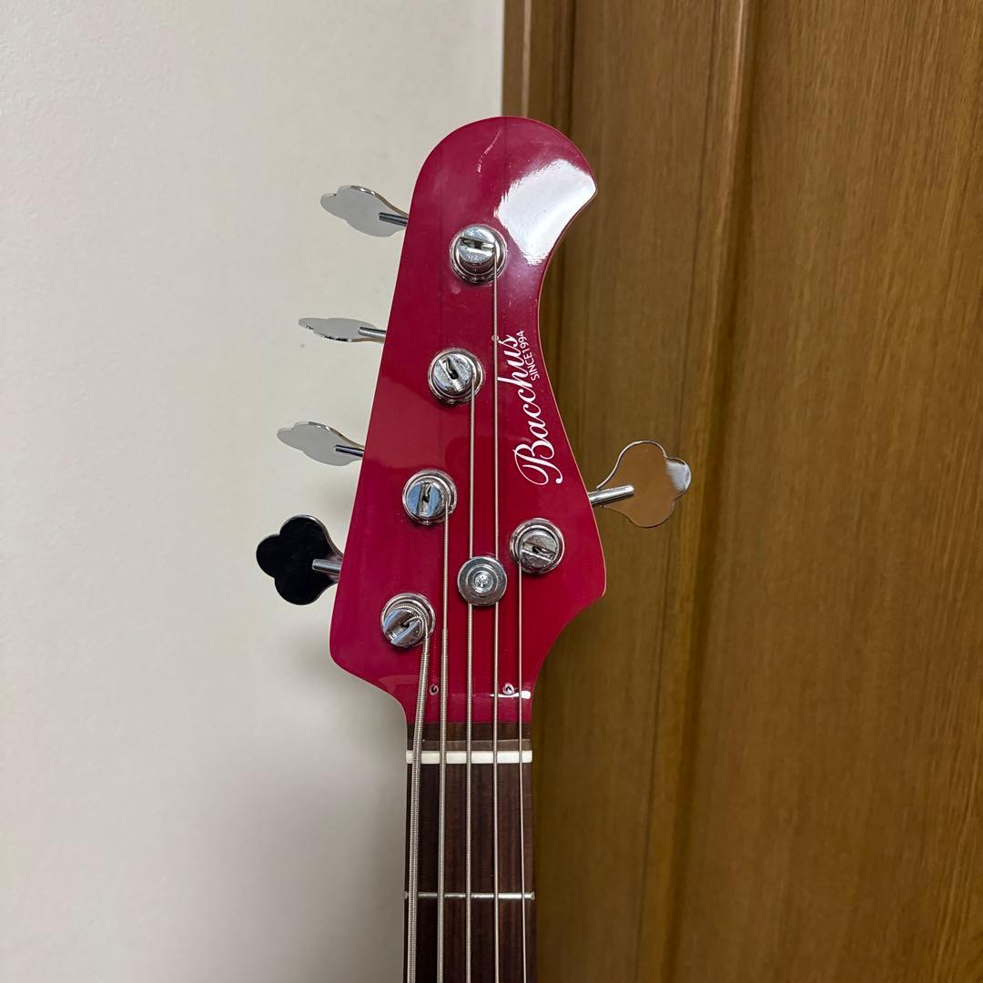 さえこ　Bacchus エレキベース ピンク　5弦