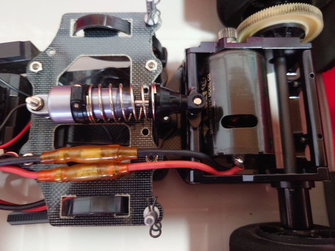 ＲＣフェラーリ Ｆ１８７＋京商PIT BOX(部品、タイヤ６セット)