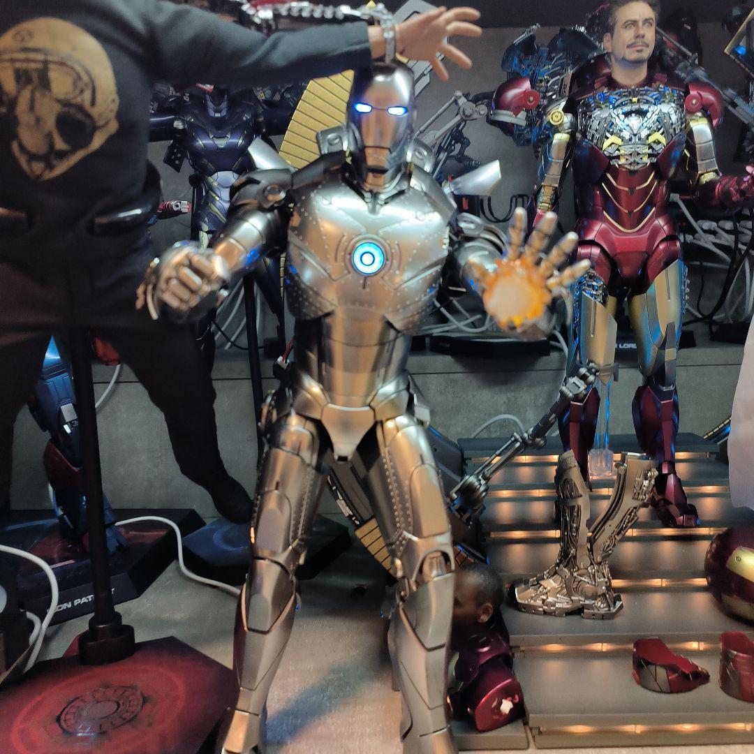 ホットトイズ　アイアンマン　マーク2 スペシャルエディション 点灯カスタマイズ品