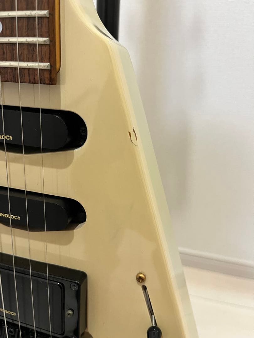 FERNANDES フライングV タイプ