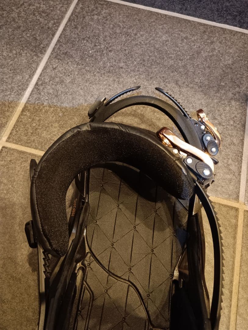 SALOMON MIRAGE Mサイズ