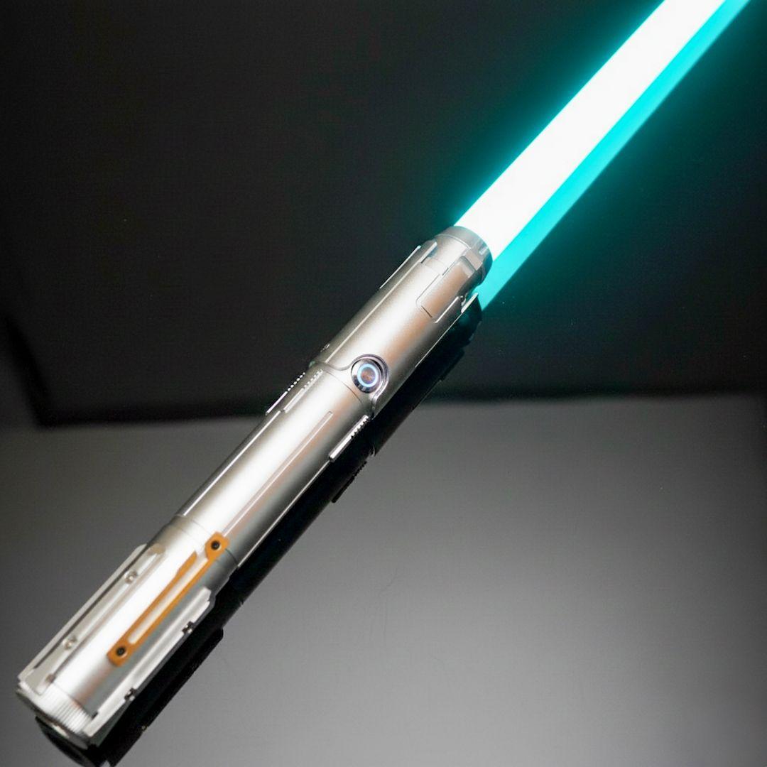 カスタムライトセーバー　ネオピクセル　新品　ベン・ソロ　スターウォーズ　EP8
