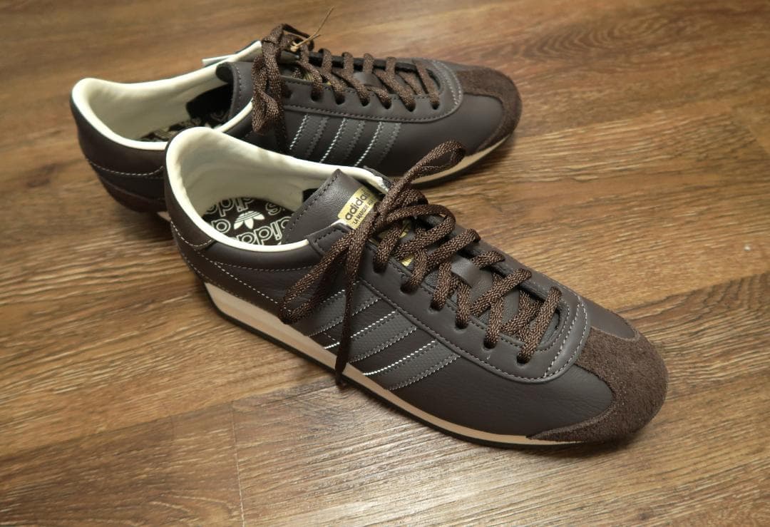 新品・未使用 adidas country OG 27.0cm