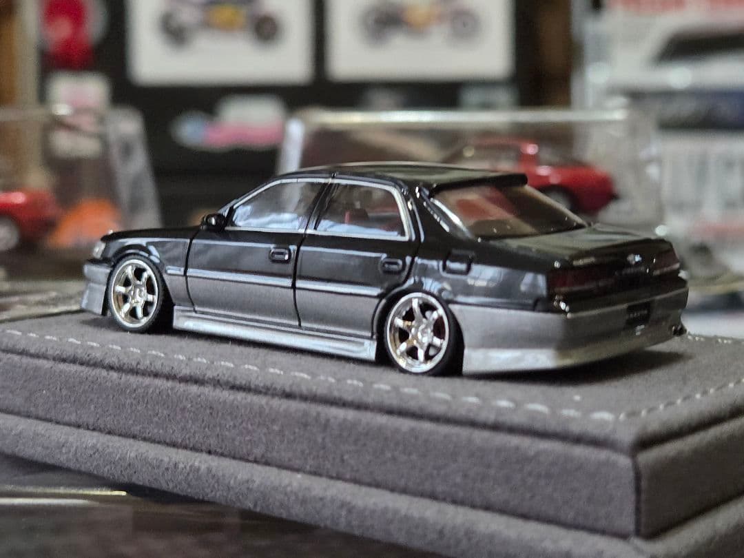 新色✨️MORTALMODELトヨタ クレスタ2.5ルーラントG黒銀1/64