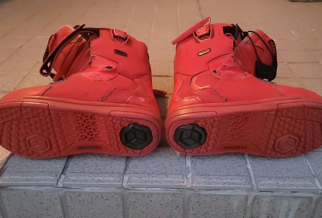 DEELUXEスノボ用ブーツ 赤