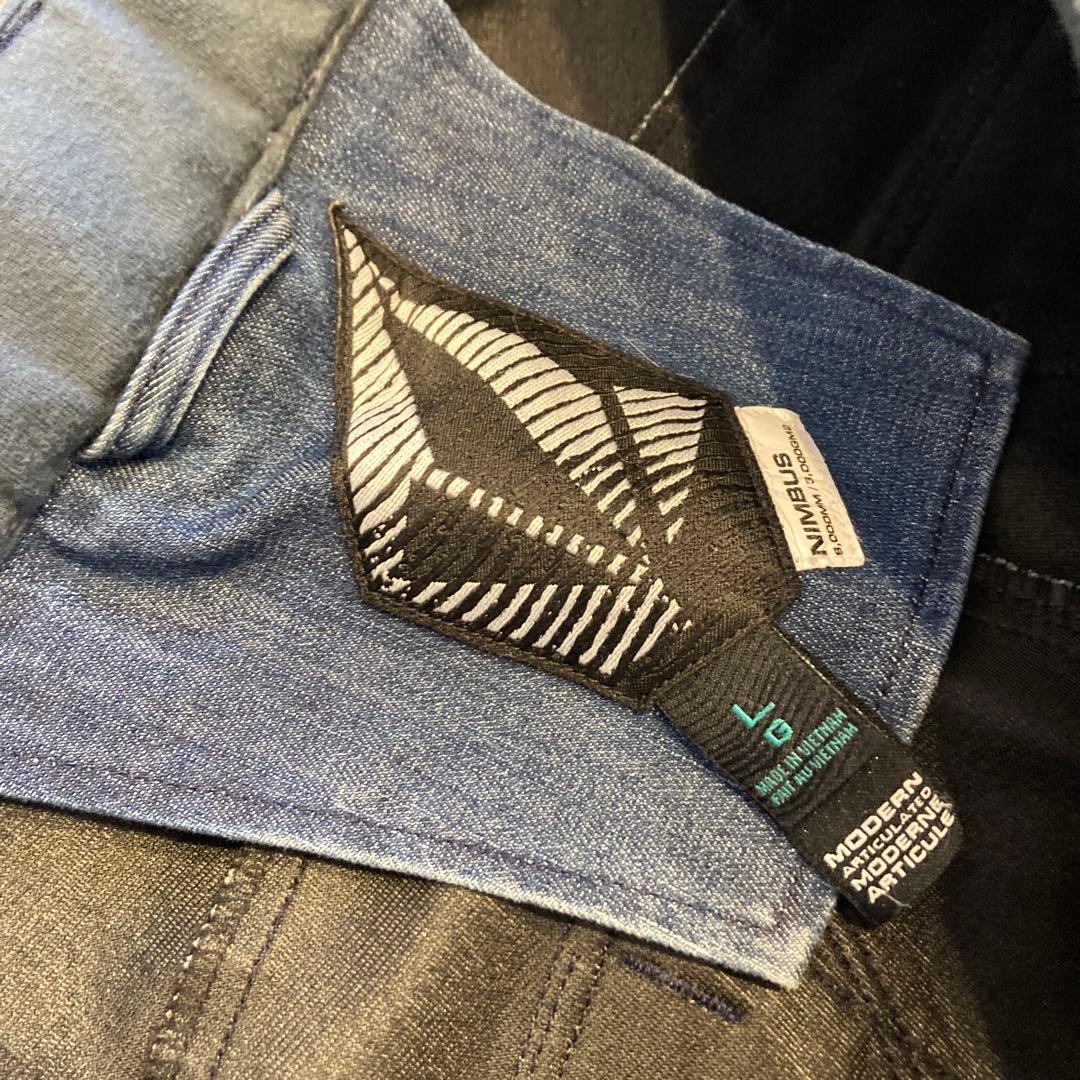 新品 未使用品 VOLCOM BOARD スノーボード ウェア