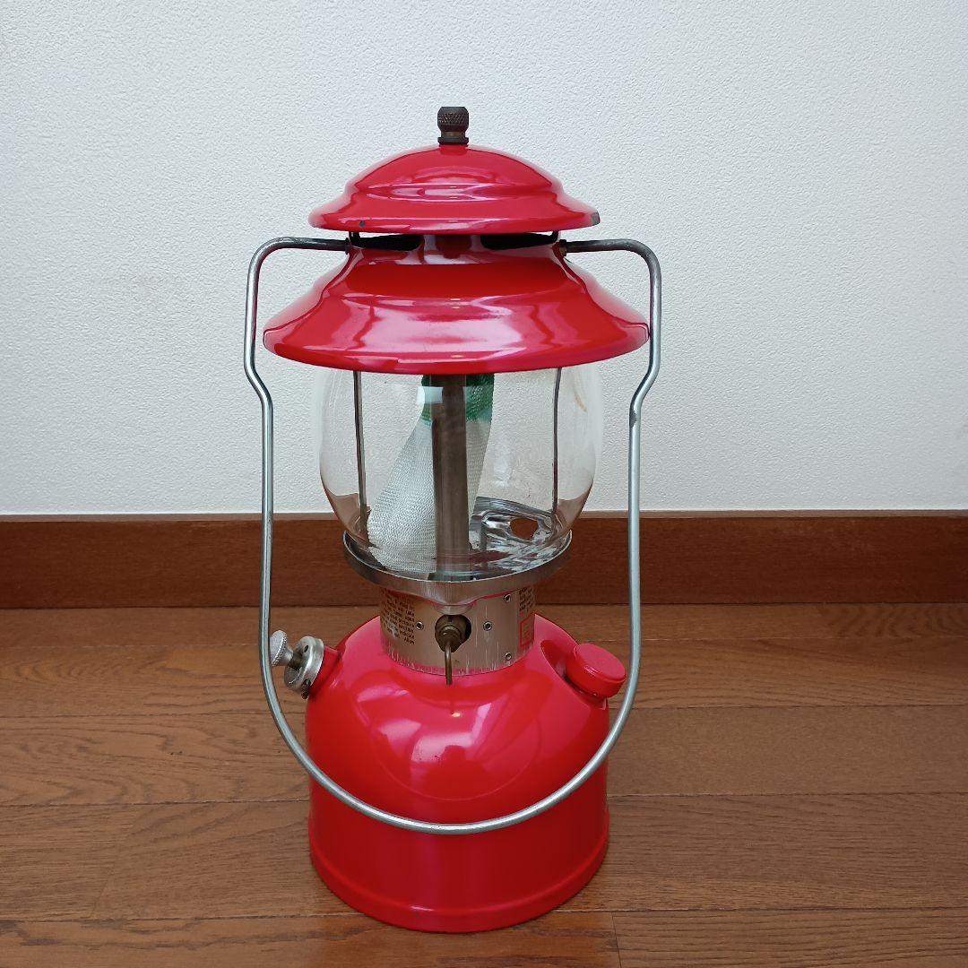 Coleman クラシック レッド ランタン200a