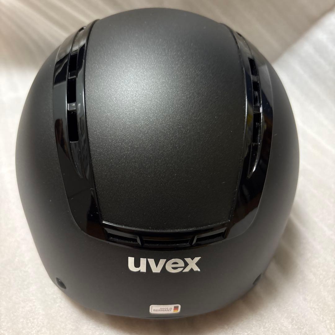 uvex マットブラック ヘルメット　乗馬
