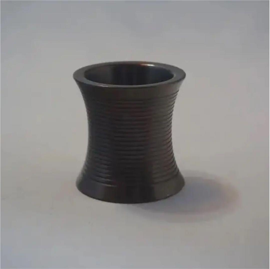 15代 大西清右衛門造(浄心)　裏千家15代鵬雲斎御好糸目蓋置　千家十職「釜師」