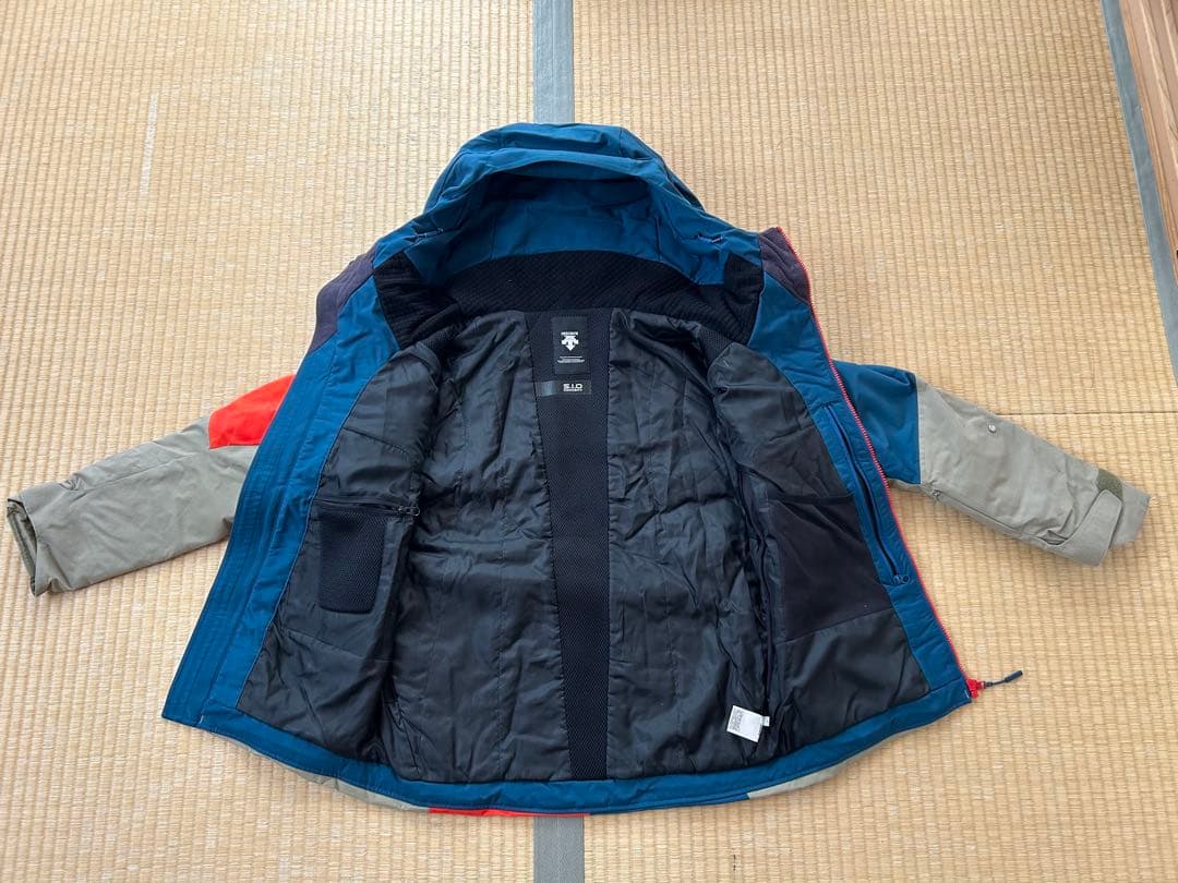 【値下げ・バラ売り可能です】DESCENTE（デサント） スキーウェア上下セット