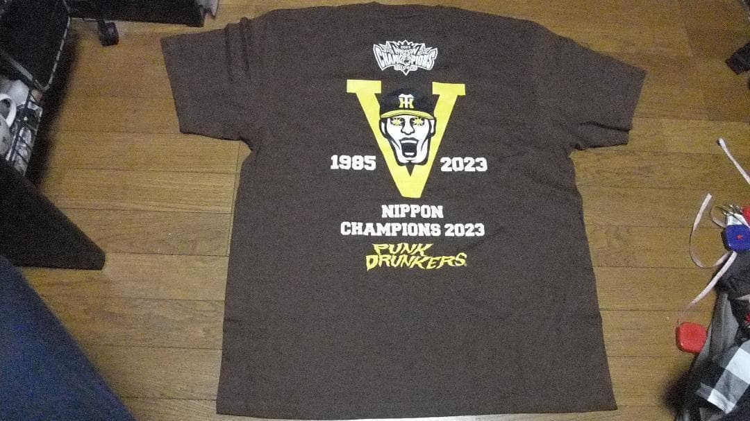 パンクドランカーズ XXL 阪神タイガース 優勝記念 未使用 Tシャツ 茶