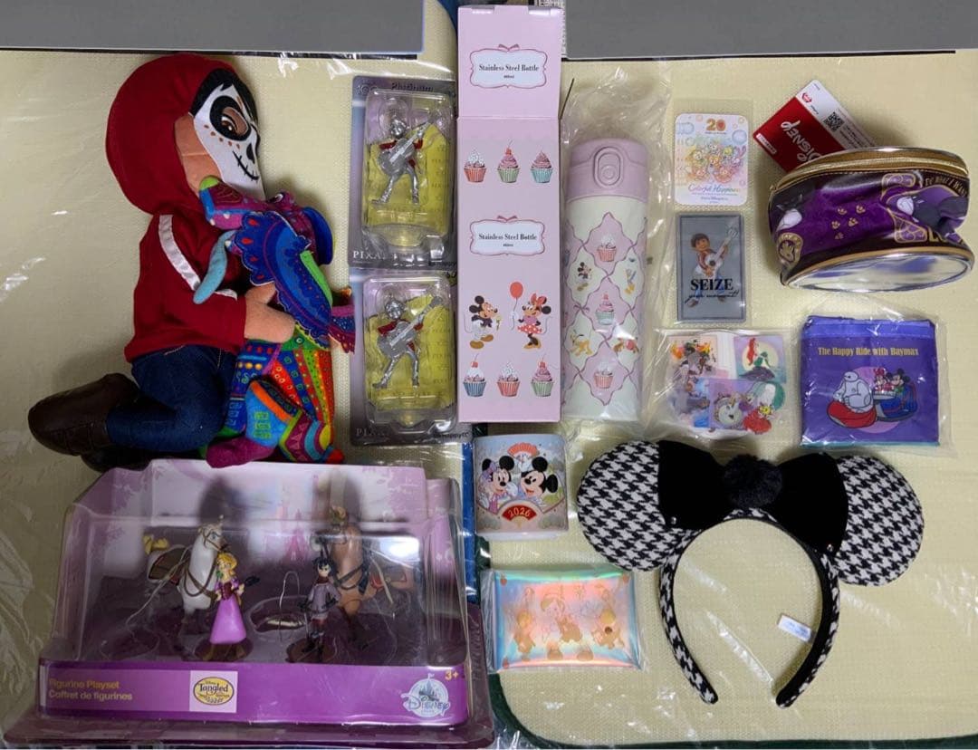 ディズニー　リメンバーミー　ラプンツェル　ベイマックス　カチューシャ　ぬいぐるみ