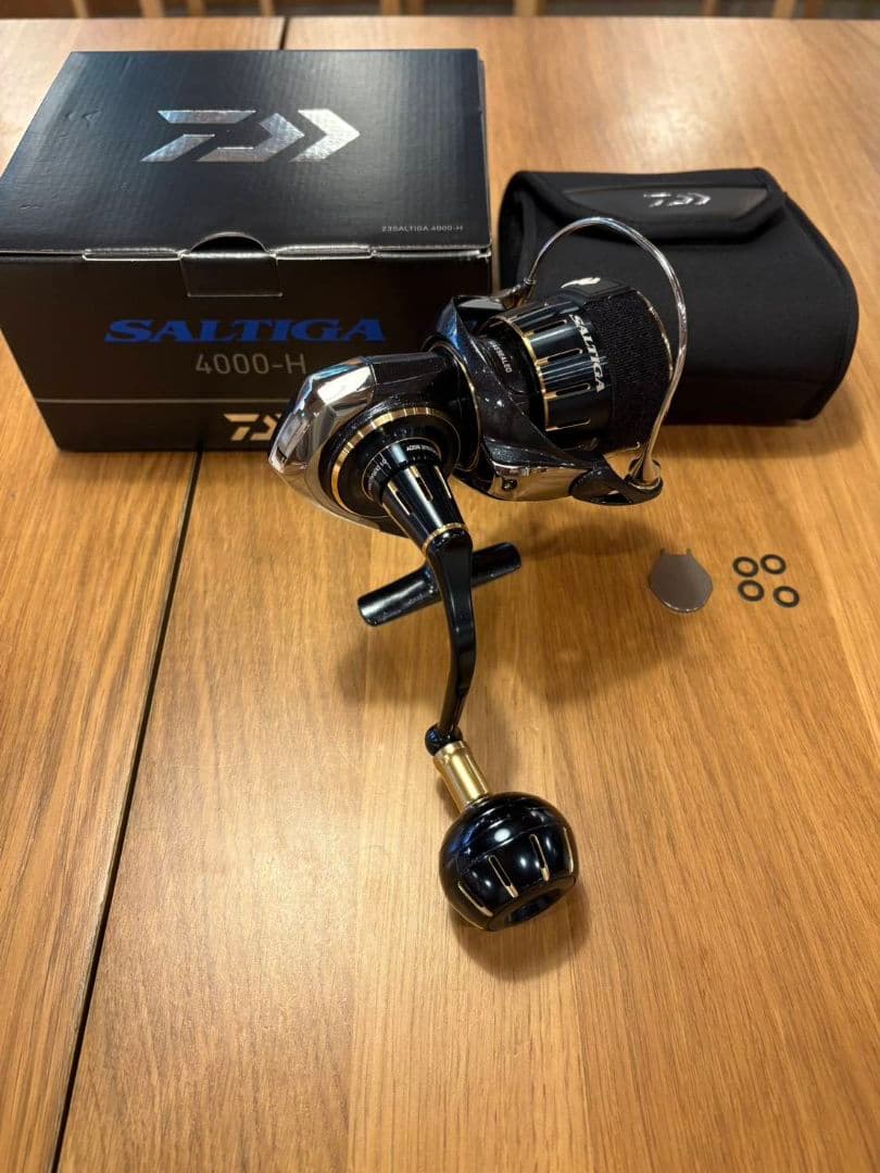 Daiwa SALTIGA 4000-H スピニングリール　ダイワ