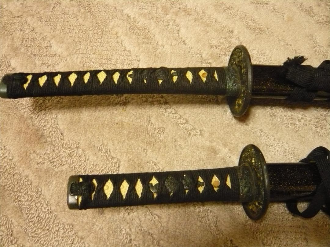 模造刀　大小2本セット　重さ大刀1200g、小刀700g下緒解け　並上