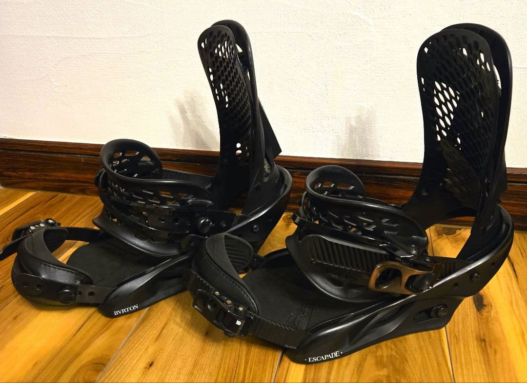 BURTON ESCAPADE ブラックビンディング