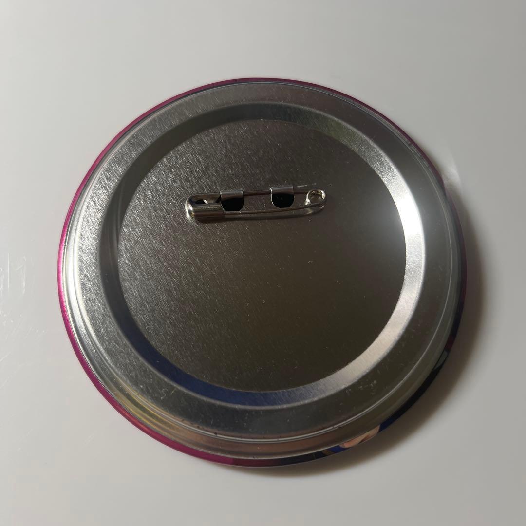 アナと雪の女王　アナ　缶バッジ　直径9センチ