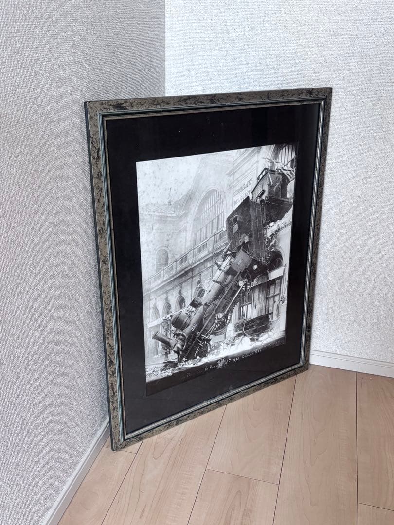 560×715 mm 鉄道写真　モンパルナス駅脱線事故　1895年　機関車