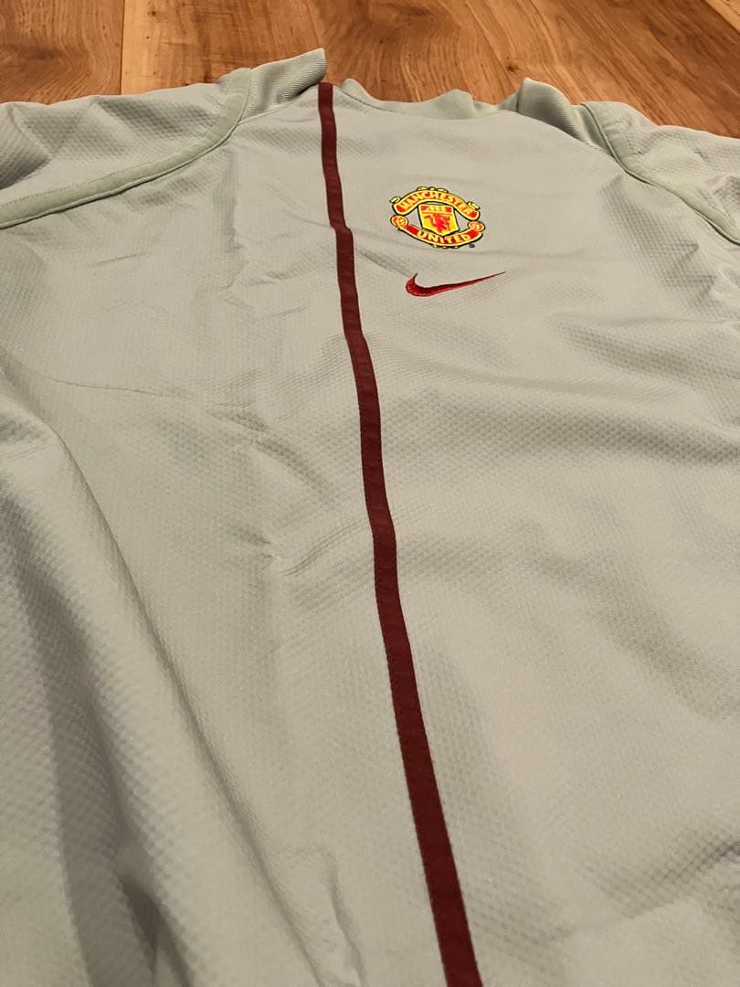 マンチェスターユナイテッドNike トレーニングトップ 00s古着　ピステ