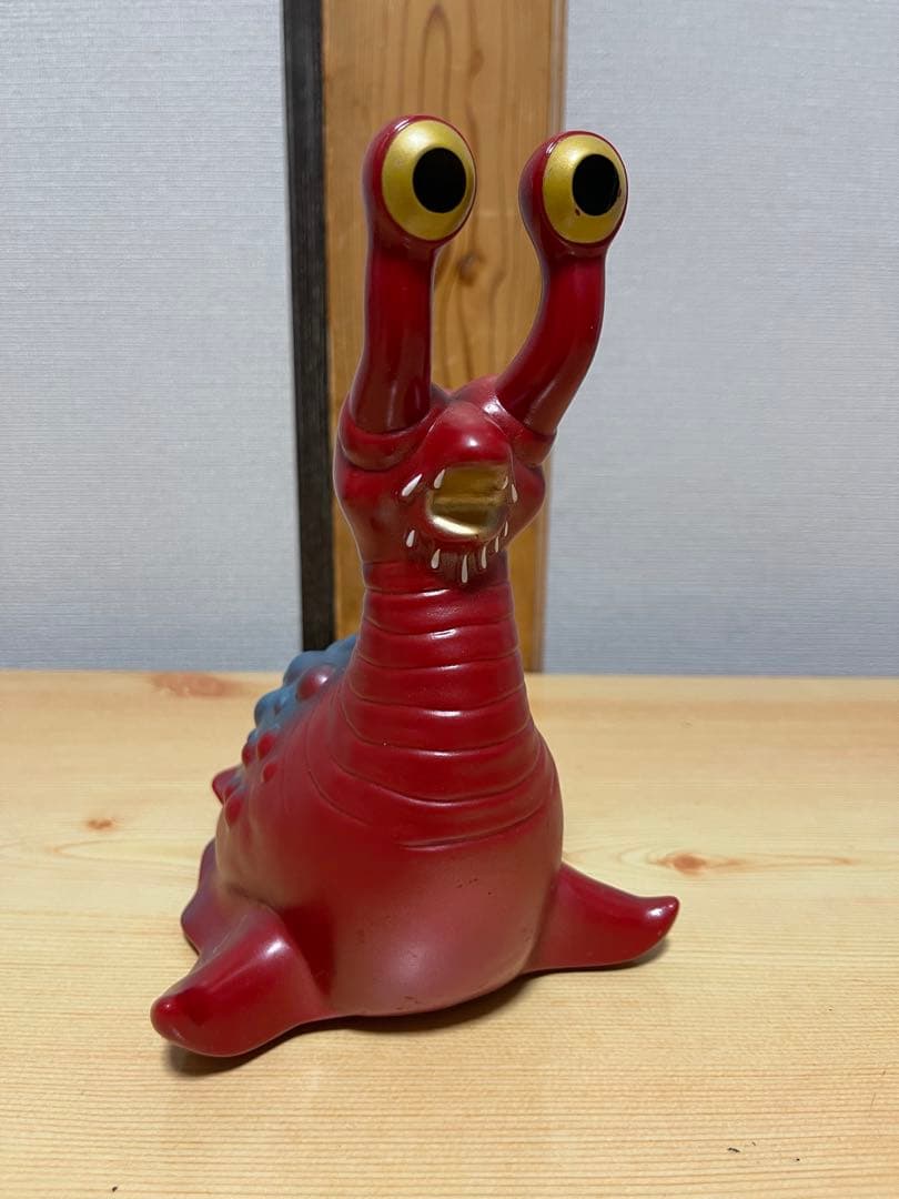 ビリケン商会　ナメゴン　怪獣　ウルトラQ ソフビ