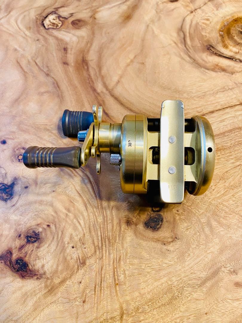 SHIMANO CALCUTTA 50XT 　シマノ　カルカッタ　50XT