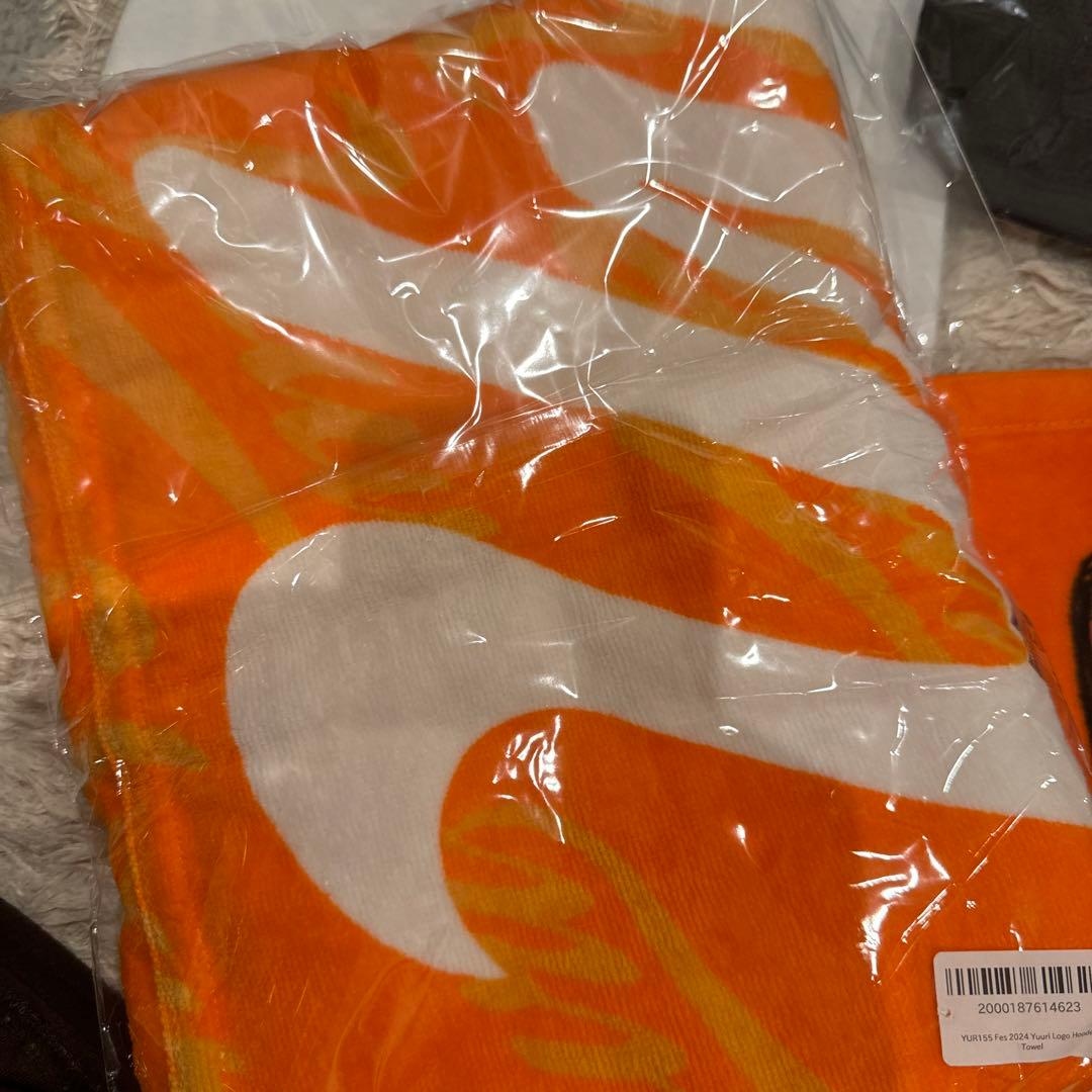 Yuuri タオル オレンジ ロゴ入り