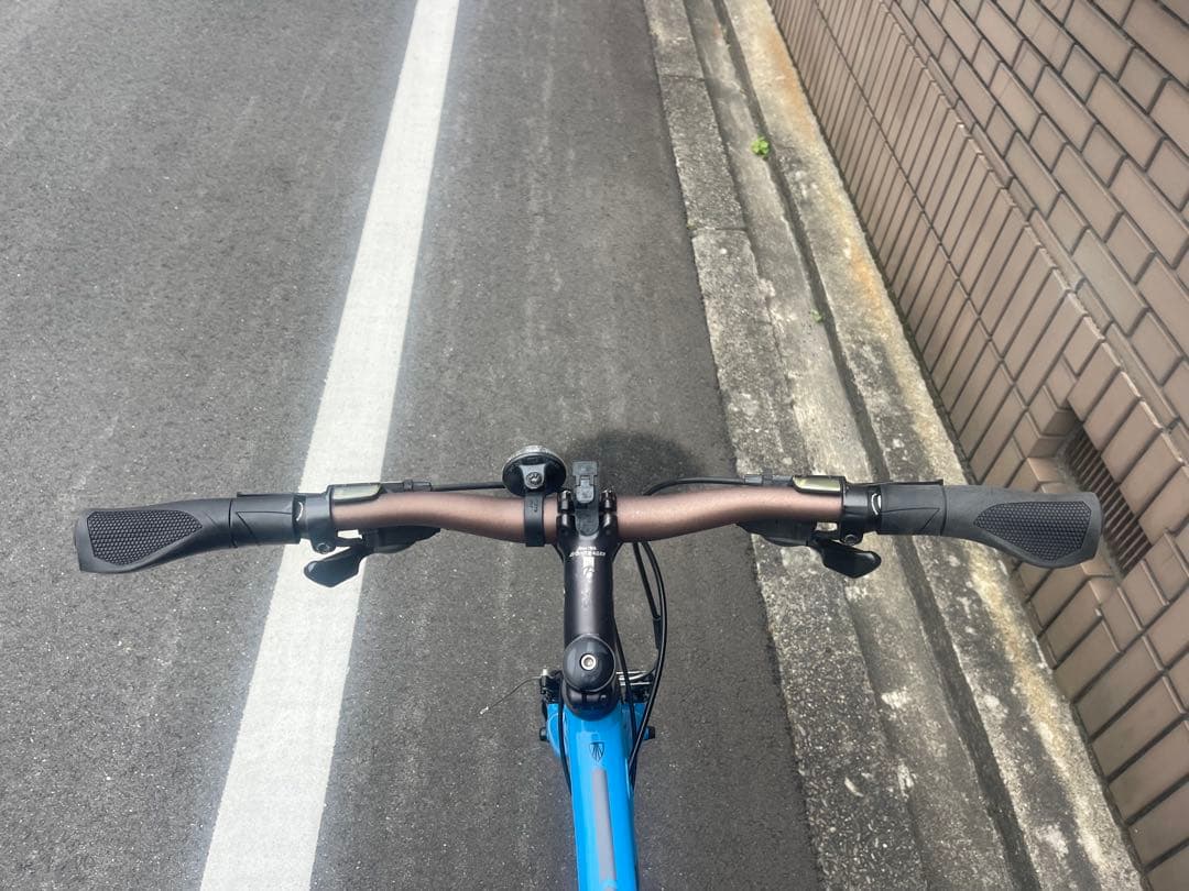 ク*ラ様 【大阪市内発送無料】TREK 7.4FXアルミクロスバイク 700C