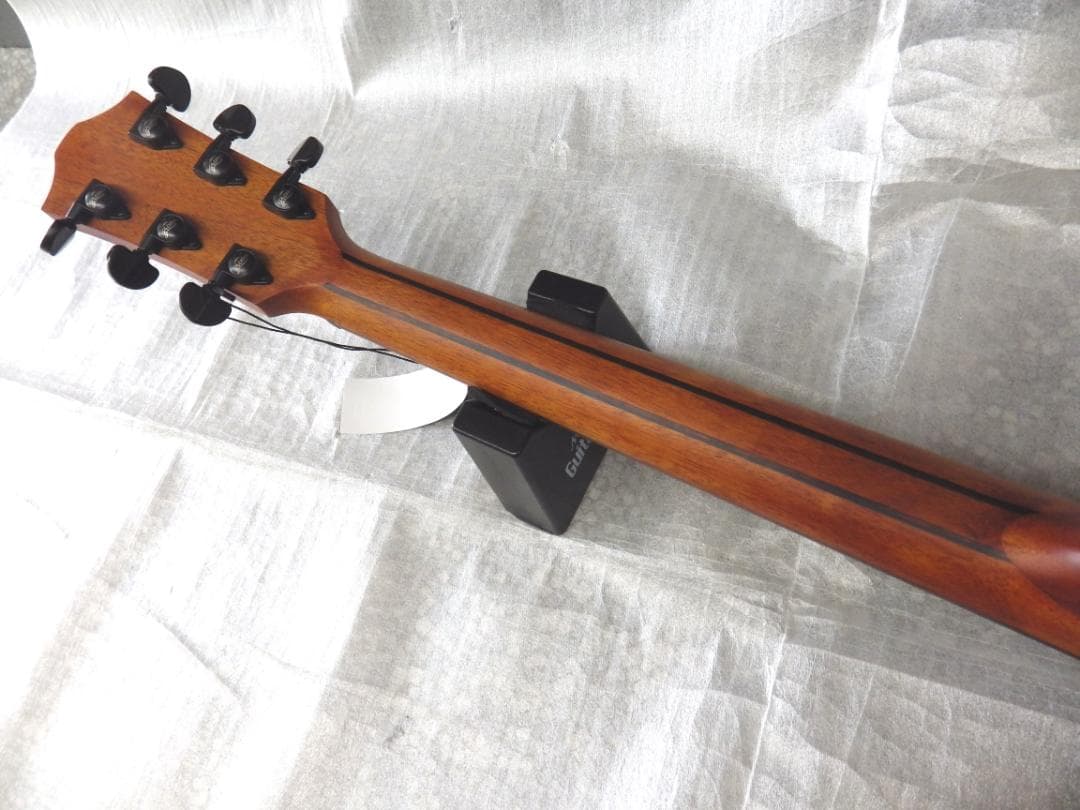 弦高低め シトカスプルース単板　Bromo　エレアコギター BAT2CE