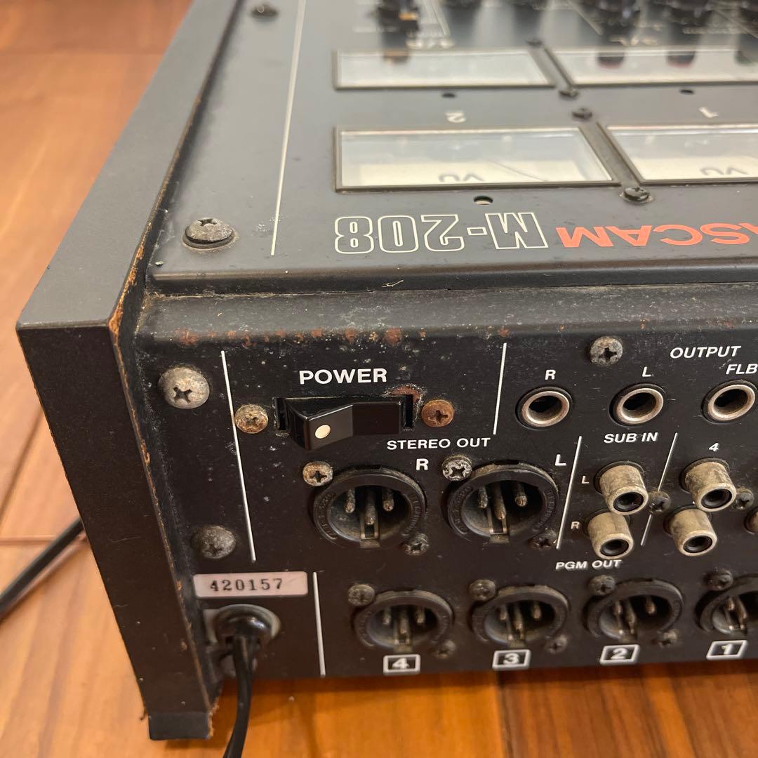 TASCAM M-208 アナログミキサー｜通電・メーター動作確認済／現状品