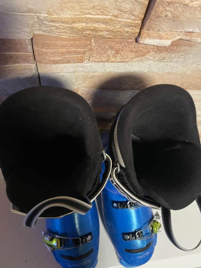 LANGE RSJ60 ジュニアスキーブーツ