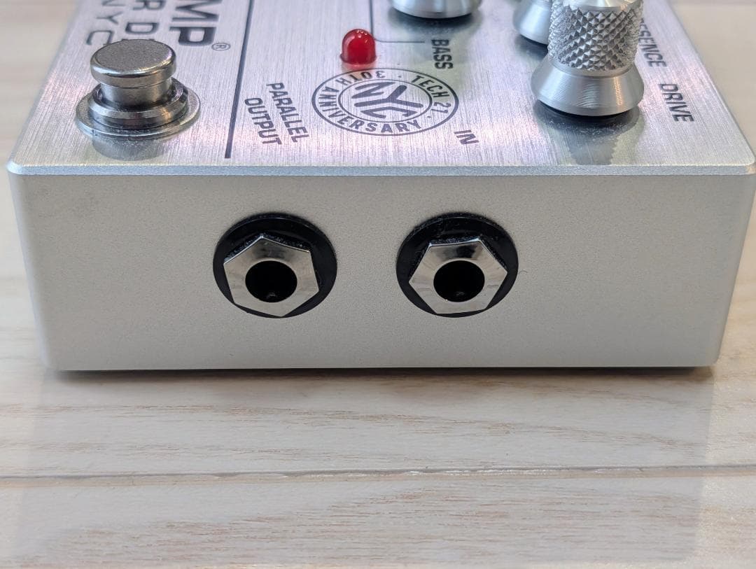 TECH21 BASS D DI V2 30周年記念限定モデル