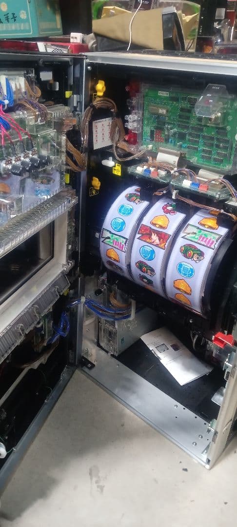 送料込パチスロ実機　スマスロ ガールズ＆パンツァー　最終章　不要ユニット付