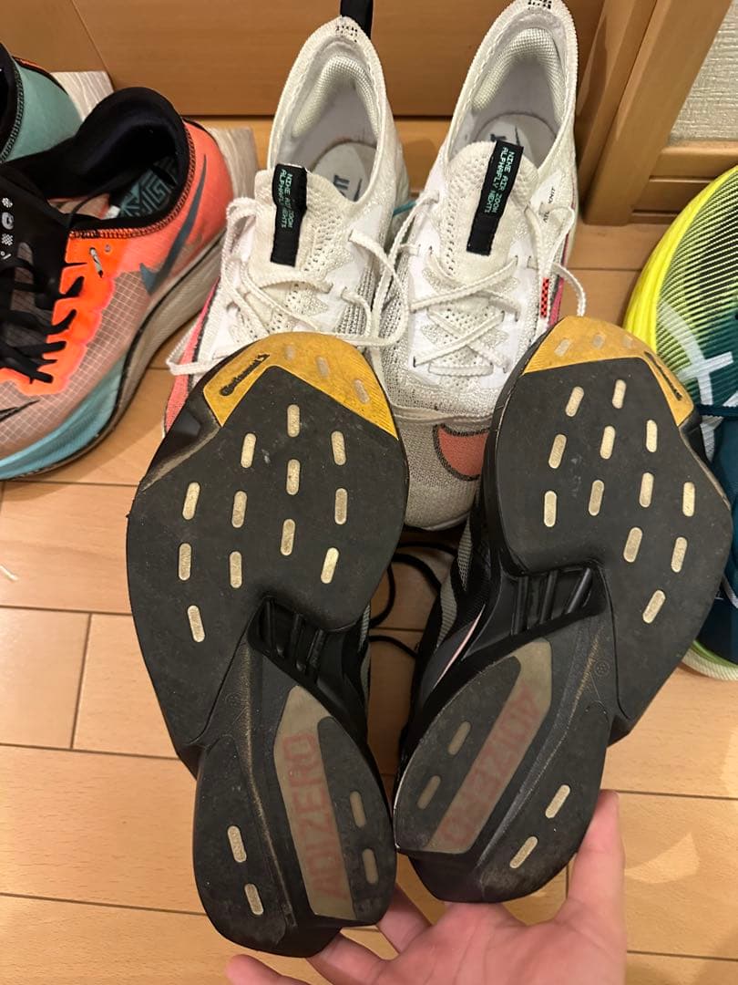 の*ン様 ランニングシューズ