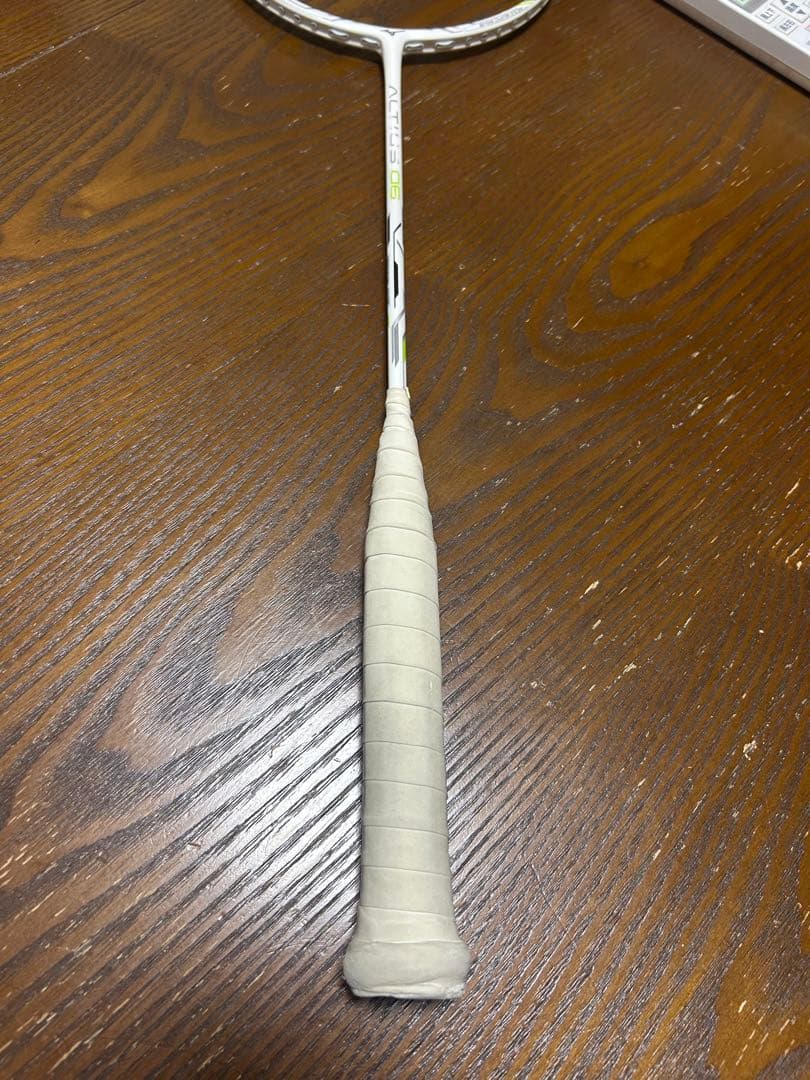 Mizuno アルティウス06 バドミントンラケット