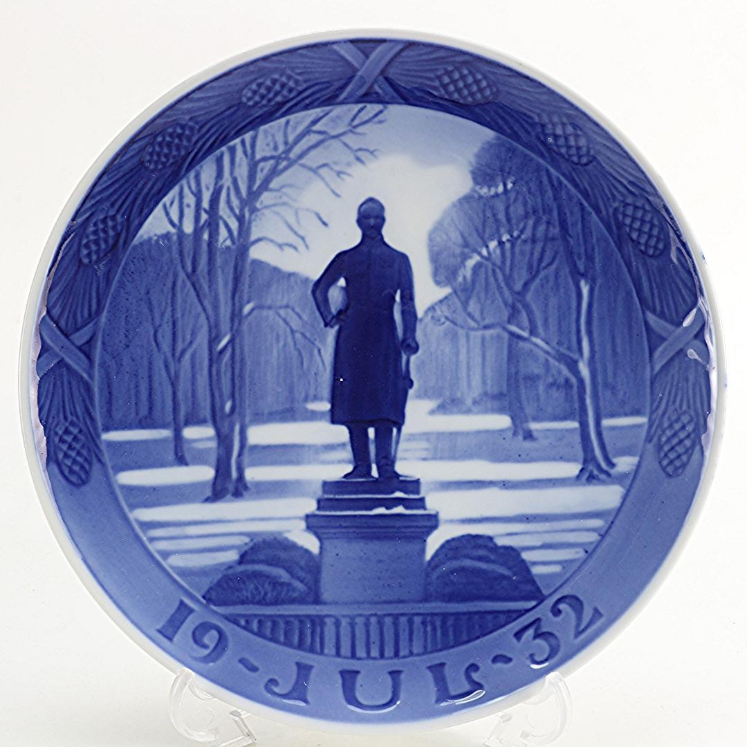 1932年 「フレデリックⅥ世の像」 イヤープレート ロイヤルコペンハーゲン