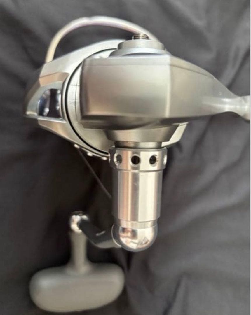 DAIWA SALTIGA Z4500 リール 専用ケース付き