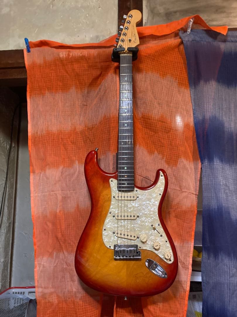 ギター Fender USA Stratocaster American deluxe