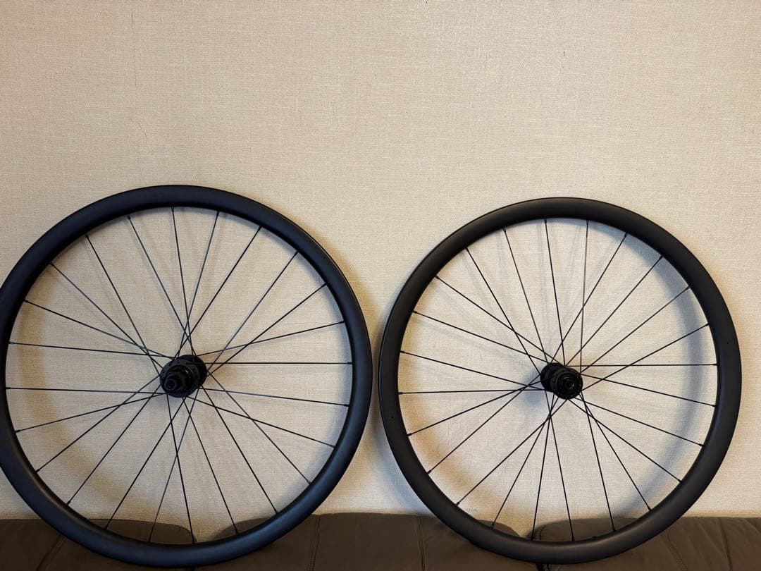 BONTRAGER AEOLUS ELITE 35 DISC チューブレス