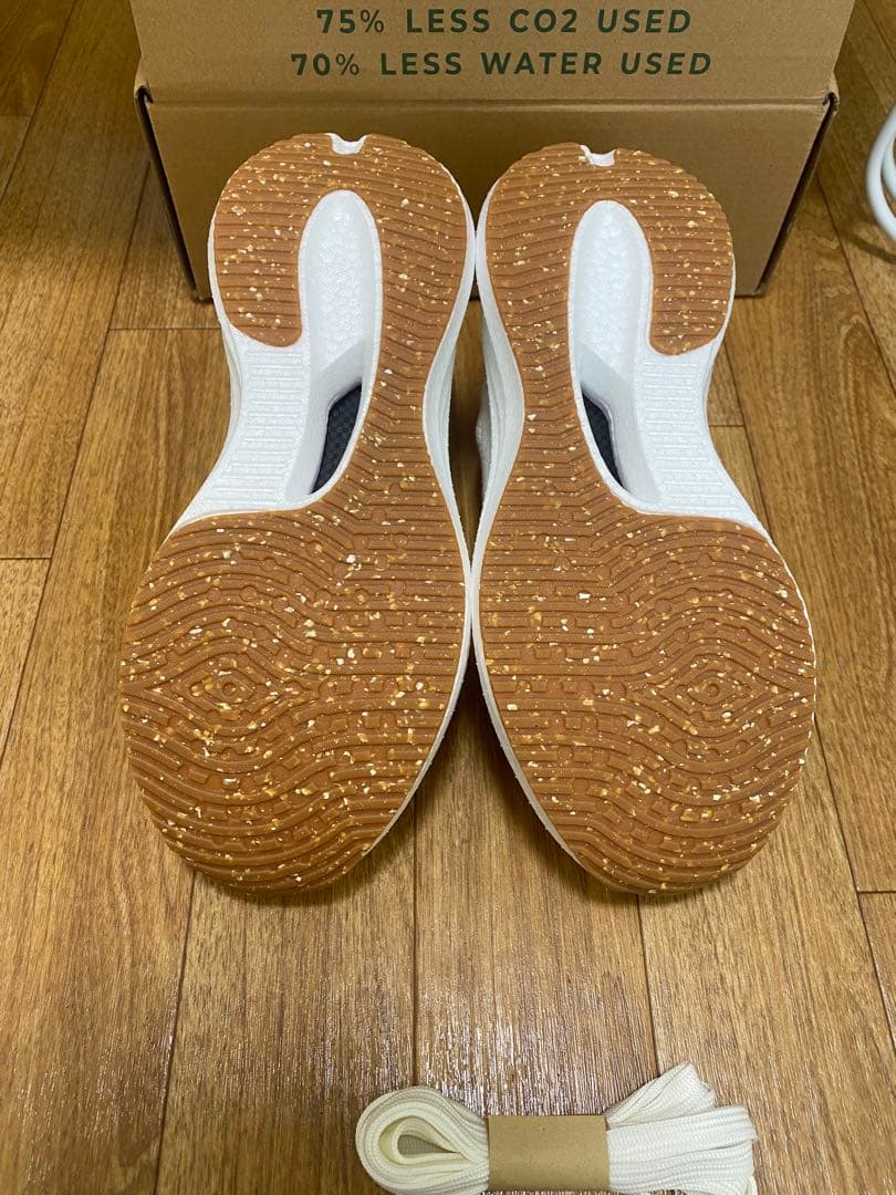 ウォーキング・ランニングウェア 8000 Kicks RUN/380/WHITE W8