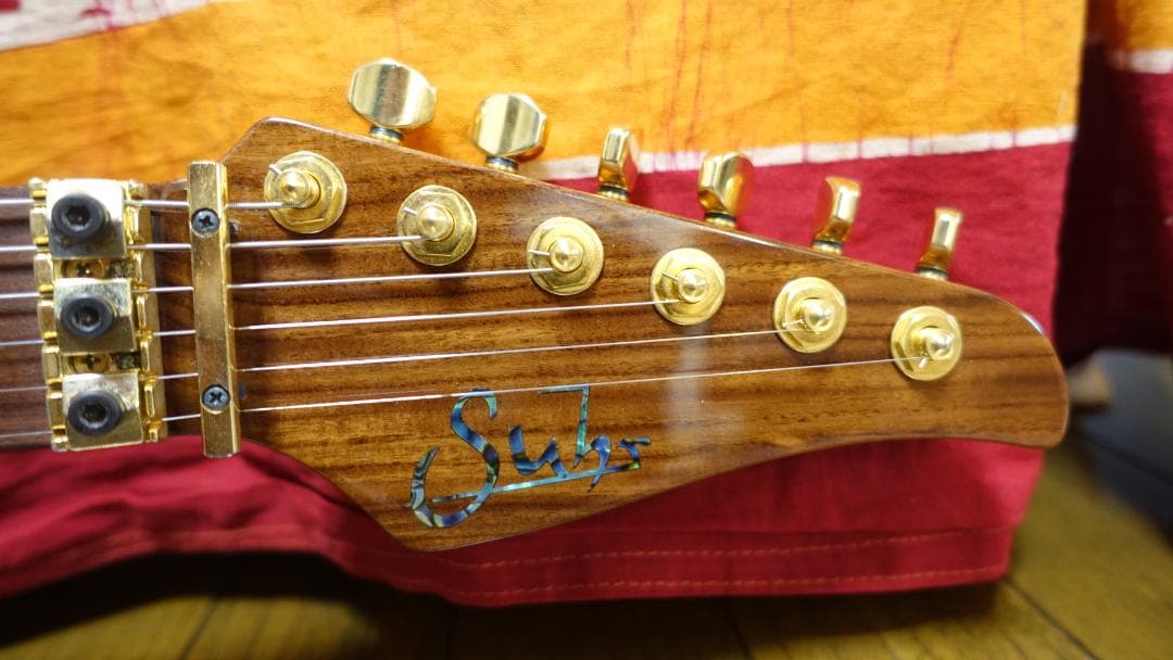 ギター Suhr Standard Custom Flamed Koa Top